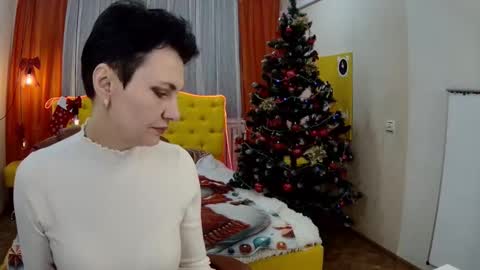 avasaturnian online show from 12/16/25, 08:08