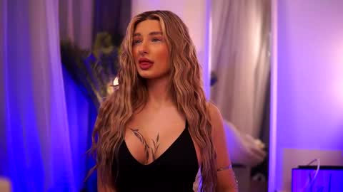 Carina online show from 03/05/25, 10:54