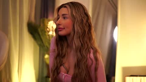 Carina online show from 03/07/25, 03:08