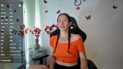 Snapshot of avatomas chatting on 01/10/25, 04:01 Ava Tomas online show from 01/10/25, 04:01