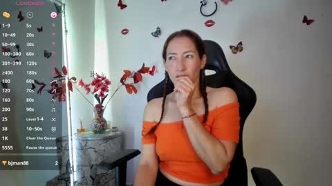 Snapshot of avatomas chatting on 01/10/25, 07:04 Ava Tomas online show from 01/10/25, 07:04