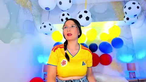 Snapshot of avawhiite chatting on 06/27/26, 07:19 avawhiite online show from 06/27/26, 07:19