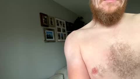 Snapshot of averagebar chatting on 09/13/25, 06:35 averagebar online show from 09/13/25, 06:35