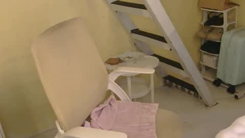 Rhian online show from 02/15/26, 04:09