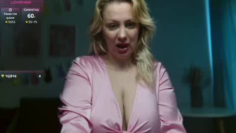 Avery online show from 04/07/26, 03:07