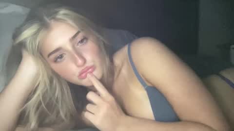 averymillerr online show from 01/11/25, 05:31