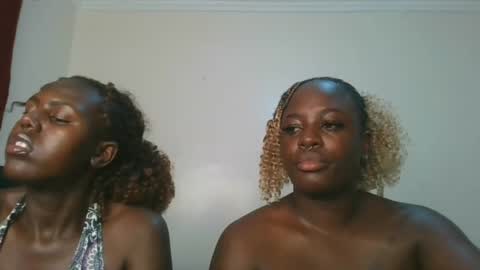avian_babe1 online show from 07/19/26, 10:46