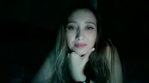 avinelra online show from 05/05/26, 02:14