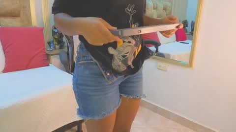 AVIS  online show from 03/15/26, 07:09