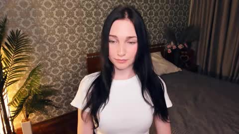 Viole t online show from 11/10/25, 09:14