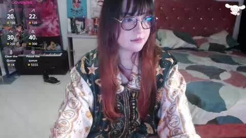 Abril online show from 09/23/25, 02:47