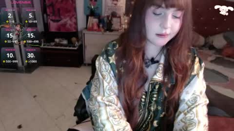 Snapshot of avril2809 chatting on 04/18/26, 05:44 Abril online show from 04/18/26, 05:44