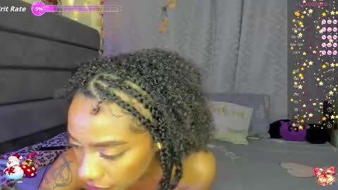 Snapshot of avril_jackson chatting on 12/16/25, 04:06 Avril online show from 12/16/25, 04:06