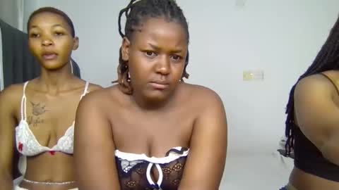 Avril online show from 02/10/26, 02:04