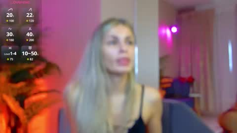 AVRILL CYRUX online show from 10/27/25, 07:45