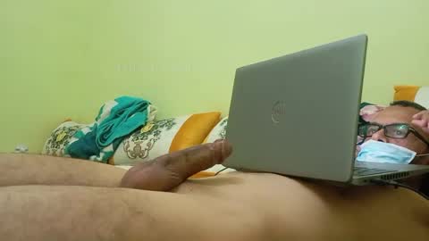 Snapshot of avrilogx chatting on 06/19/26, 12:04 dani danilo online show from 06/19/26, 12:04