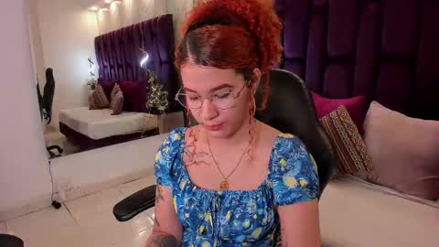 Avril  online show from 11/27/25, 11:45