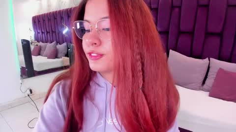 Avril  online show from 02/05/26, 11:59