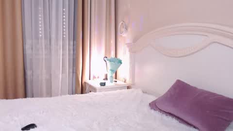 Avrora Inst online show from 02/03/25, 12:15