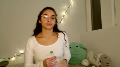 Avaia online show from 01/08/26, 03:31