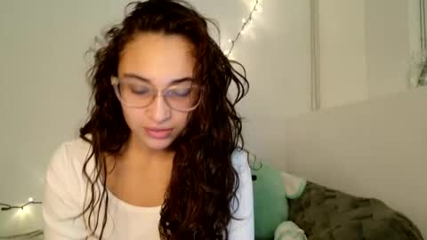 Avaia online show from 01/10/26, 12:34