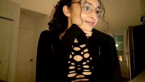 Avaia online show from 02/20/26, 03:03