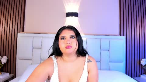 Snapshot of avymilton chatting on 06/25/26, 11:37 Avy online show from 06/25/26, 11:37