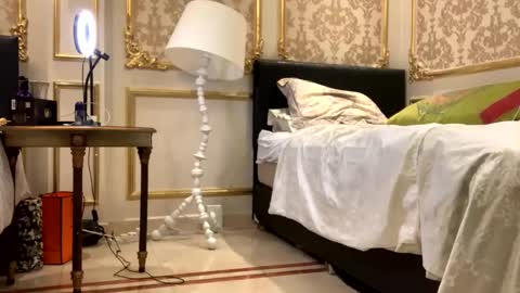 awardy3211 online show from 12/19/24, 07:07