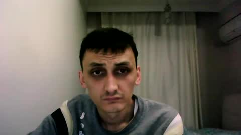 Snapshot of awesenheit chatting on 12/17/24, 04:21 awesenheit online show from 12/17/24, 04:21