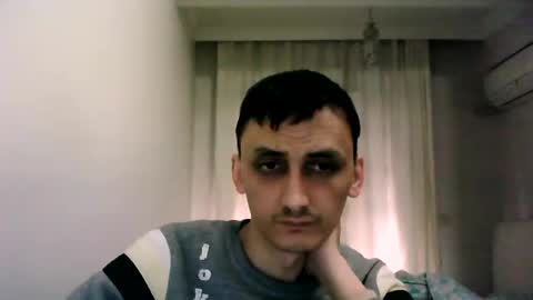 Snapshot of awesenheit chatting on 12/21/24, 09:23 awesenheit online show from 12/21/24, 09:23