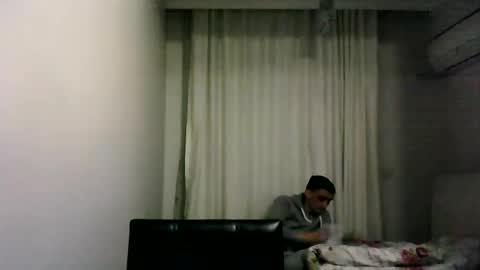 Snapshot of awesenheit chatting on 02/15/25, 06:55 awesenheit online show from 02/15/25, 06:55