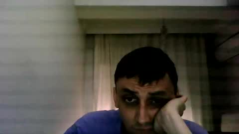 Snapshot of awesenheit chatting on 09/27/25, 09:03 awesenheit online show from 09/27/25, 09:03