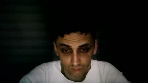 Snapshot of awesenheit chatting on 11/05/25, 07:47 awesenheit online show from 11/05/25, 07:47