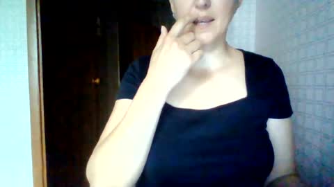 Snapshot of awesomeladyy chatting on 07/21/26, 06:49 awesomeladyy online show from 07/21/26, 06:49