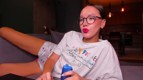 Awgustina online show from 12/04/24, 01:53