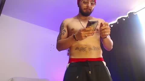 Independiente Model online show from 01/07/26, 12:51