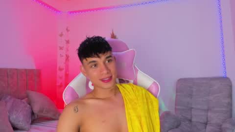 AXEL online show from 05/05/26, 02:30