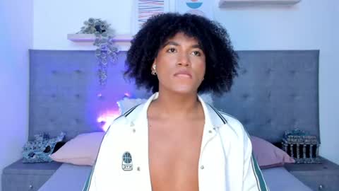 Snapshot of axel_colling1 chatting on 06/13/26, 11:24 AXEL online show from 06/13/26, 11:24