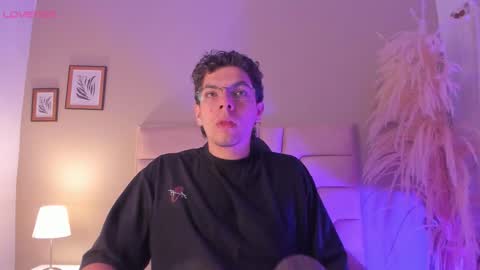 Yooung King  online show from 02/12/26, 10:43