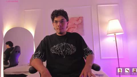 Yooung King  online show from 02/22/26, 02:45