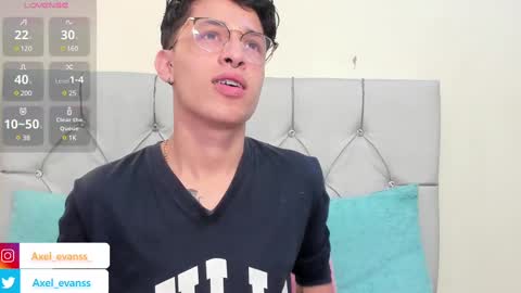 Axel Evanss online show from 02/11/25, 01:20