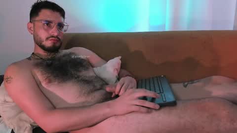 Snapshot of axel_giracr chatting on 04/30/26, 08:04 Sebstian online show from 04/30/26, 08:04