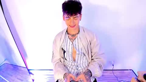 Axel online show from 01/12/26, 01:33