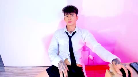 Axel online show from 01/15/26, 04:17