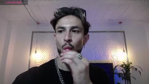 Axel  online show from 06/29/26, 10:15