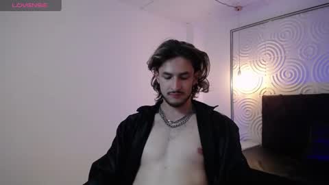 Axel  online show from 07/02/26, 03:29