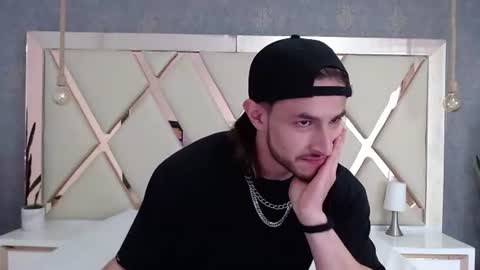 Axel  online show from 07/09/26, 12:26
