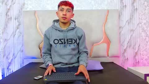 AXEL  online show from 02/02/26, 12:48