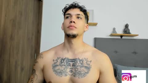 Snapshot of axel_taylor21 chatting on 12/22/25, 01:46 INDEPENDENT MODEL online show from 12/22/25, 01:46