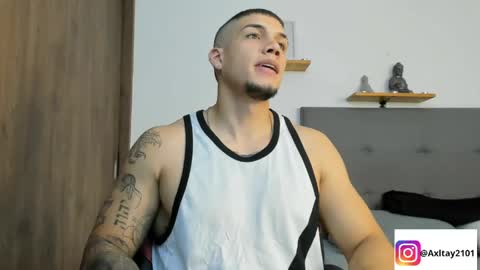 INDEPENDENT MODEL  online show from 05/15/26, 02:40